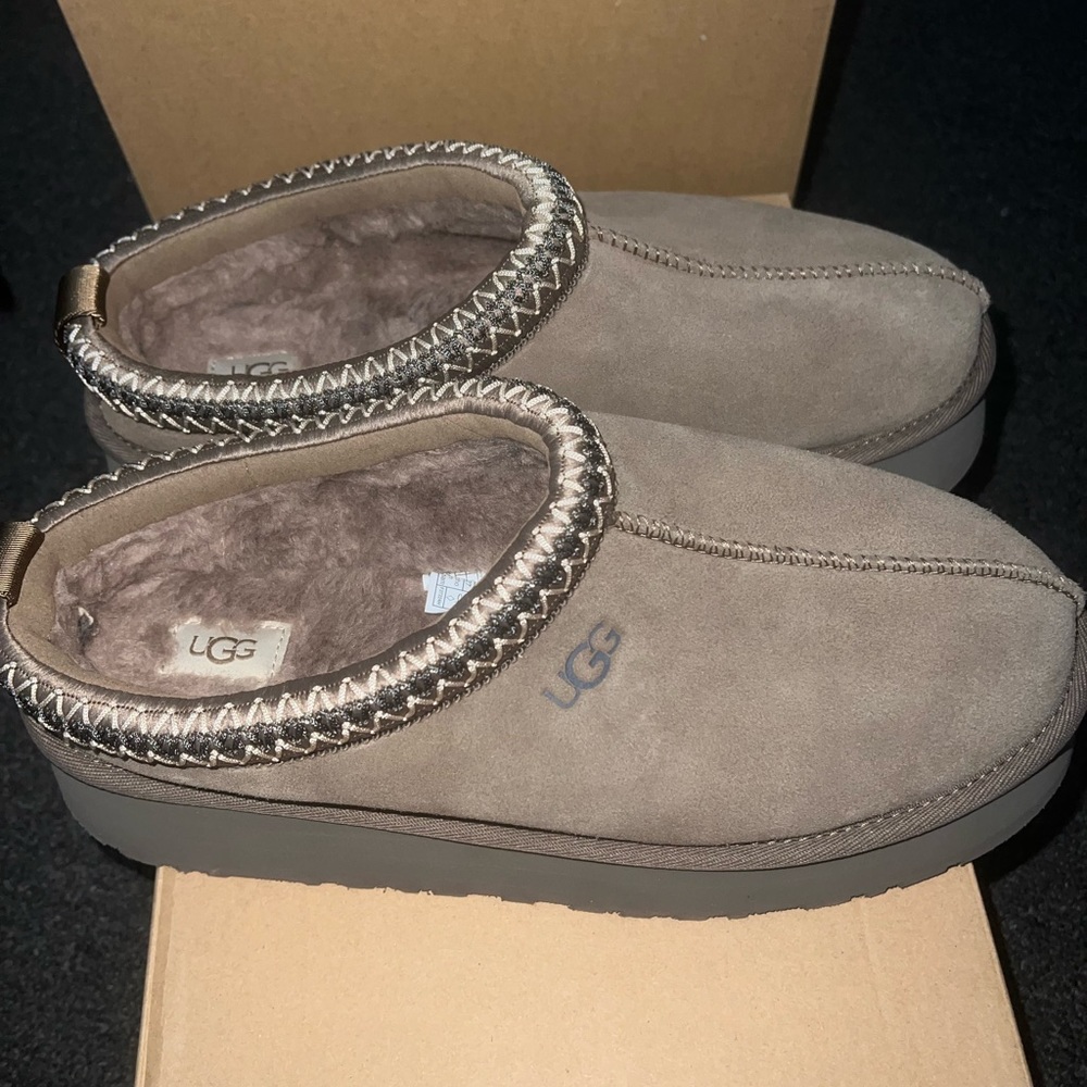 UGG Tazz Hickory SZ 10